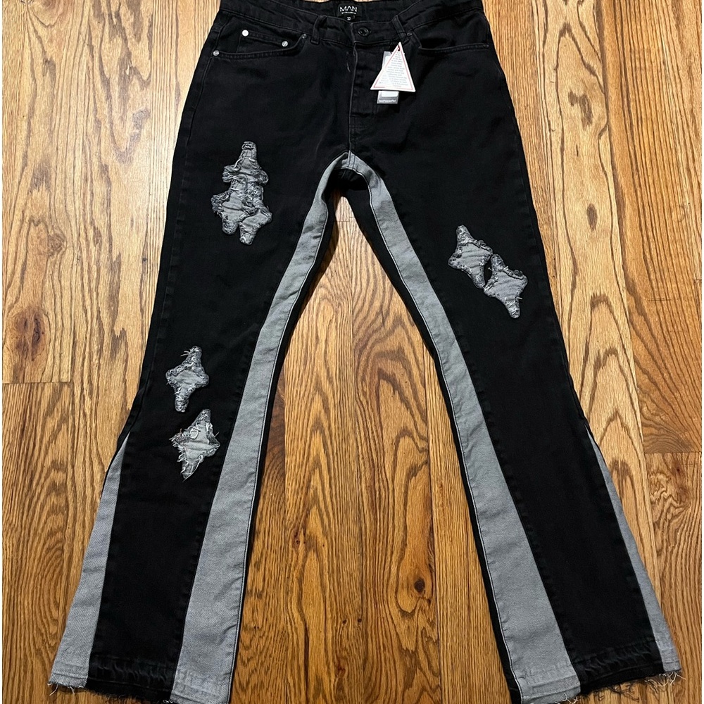 boohooman flared jeans